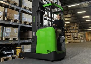 Chariots élévateurs pousseurs électriques Cesab R 314