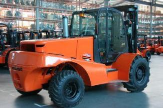 Chariots élévateurs tout terrain Mast Explorer H 70 DA