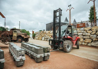 Chariots élévateurs tout terrain Manitou M 30-4