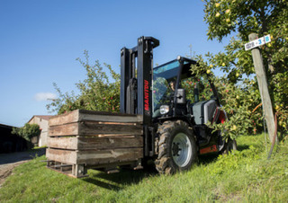Chariots élévateurs tout terrain Manitou MC 18-4