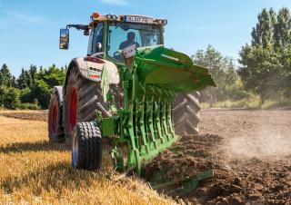 Charrue Amazone Cayron 200 V