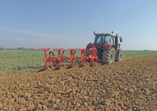 Charrue Kuhn Vari-Master 123 5E
