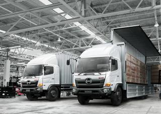 Camions Chassis Hino 500 FE 1426 4x2
