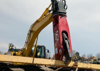 Pièces jointes Cisaille pour ferailles et acier LaBounty MSD 9500