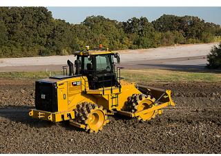 Compacteur de déchets Caterpillar 815K
