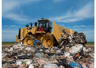 Compacteur de déchets Caterpillar 826K