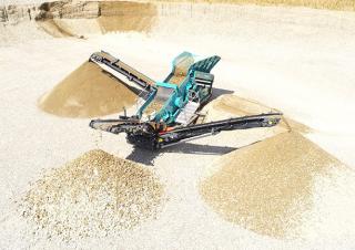 Installation de criblage mobile Powerscreen Titan 600