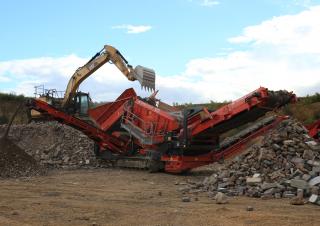 Installation de criblage mobile Terex-Finlay 873+