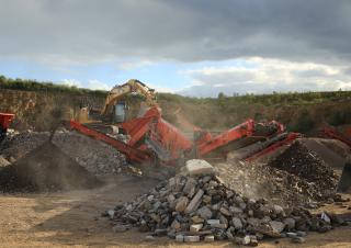 Installation de criblage mobile Terex-Finlay 873+