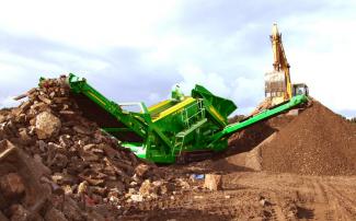 Installation de criblage mobile McCloskey R155