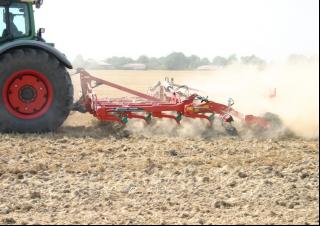 Cultivateurs Kverneland Turbo 3000