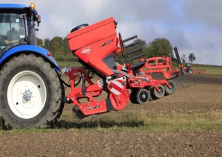 Cultivateurs Kuhn CD 3520