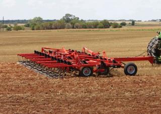 Cultivateurs Kuhn Chisel 4000-29