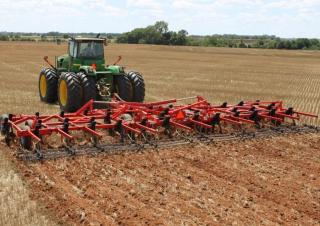 Cultivateurs Kuhn Chisel 4000-39