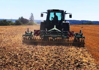 Cultivateurs Kerner Corona C 450 Üh