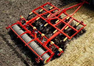 Cultivateurs Väderstad Cultus 350