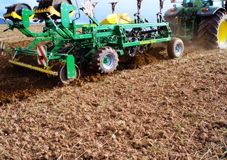 Cultivateurs Kerner Komet KAL 420 Üh