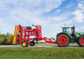 Cultivateurs Väderstad Opus 700