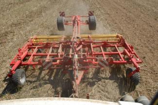 Cultivateurs Pöttinger Synkro 6003 T
