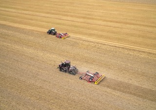 Cultivateurs Pöttinger Terria 4040