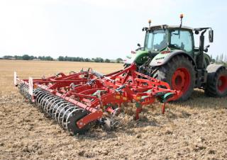 Cultivateurs Kverneland Turbo 4000 F