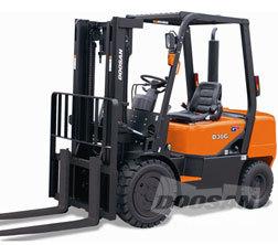 Chariots élevateurs frontaux diesel Doosan D25G