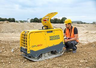 Plaques vibrantes Plaques vibrantes réversibles Wacker Neuson DPU80r Lem 670