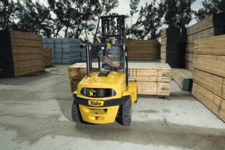 Chariots élevateurs frontaux diesel Yale GDP 70VX Base