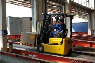 Chariots élevateurs frontaux  electriques Yale ERP18VT MWB