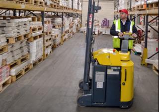 Gerbeurs de palettes Gerbeurs à conducteur accompagnant Combi-Lift Combi CS 1500