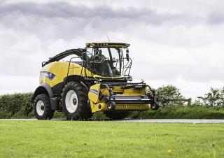 Ensileuses - traction 4 roues New Holland FR 550 