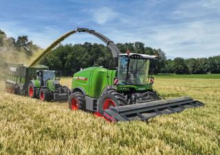 Ensileuses - traction 4 roues Fendt Katana 850