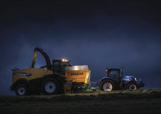 Ensileuses - traction 4 roues New Holland FR 550