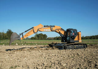 Excavatrice sur chenilles Case CX245D SR 