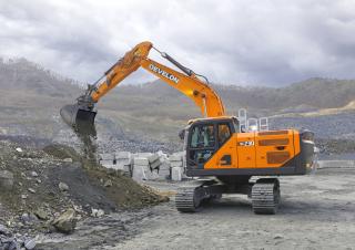 Excavatrice sur chenilles Develon DX230LC-9