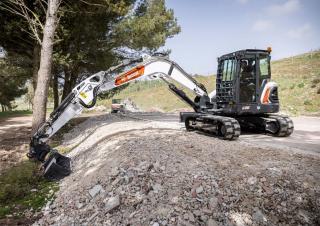 Excavatrice sur chenilles Bobcat E88