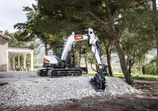 Excavatrice sur chenilles Bobcat E88