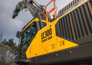 Excavatrice sur chenilles Volvo EC300 Straight Boom L