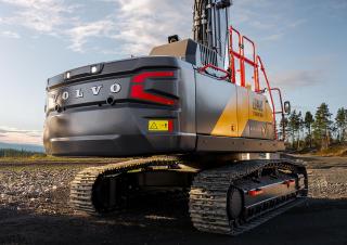 Excavatrice sur chenilles Volvo EC400 Straight Boom NL