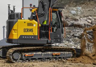Excavatrice sur chenilles Volvo ECR145F LM