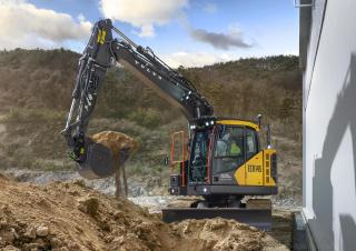 Excavatrice sur chenilles Volvo ECR145F LM