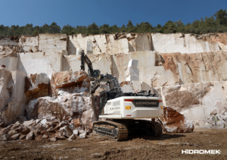 Excavatrice sur chenilles Hidromek HMK 390 LC HD