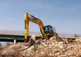 Excavatrice sur chenilles JCB JS220LC