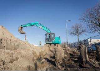 Excavatrice sur chenilles Kobelco SK 140 SRLC 5