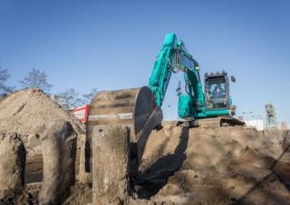 Excavatrice sur chenilles Kobelco SK 140 SRLC 5