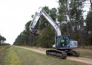 Excavatrice sur chenilles Kobelco SK 210 H LC 10