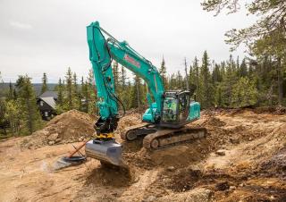 Excavatrice sur chenilles Kobelco SK 210 SNLC 10
