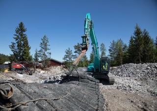 Excavatrice sur chenilles Kobelco SK 300 NLC 10
