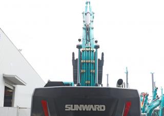 Excavatrice sur chenilles Sunward SWE335F