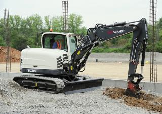 Excavatrice sur chenilles Schaeff TC 85